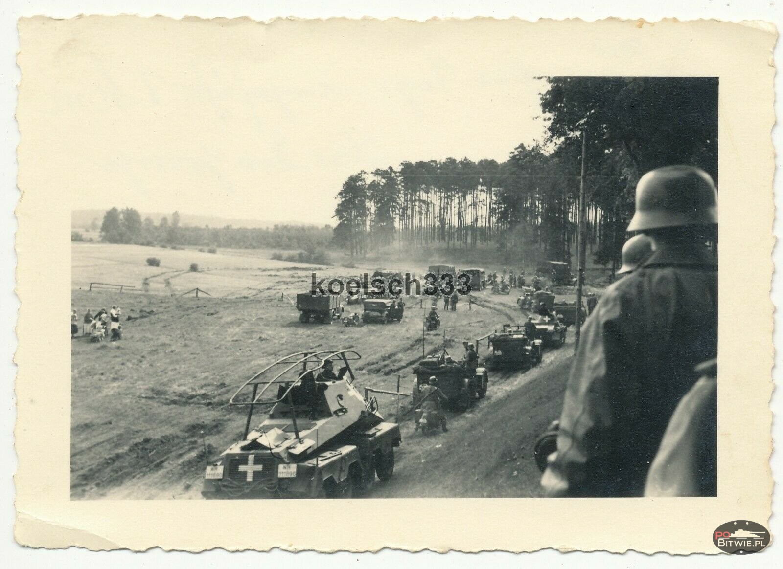 Foto Panzer Abwehr Abteilung der Wehrmacht in Polen 1939 8 Rad Panzerspähwagen !.jpg