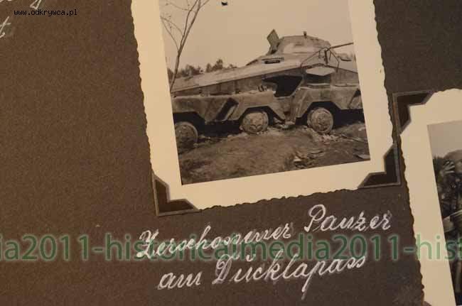 [PSW][#550]{104}{c} s.Pz.Sp.Wg (FU) Sd.Kfz.232 (8 Rad), II.!Aufkl.Rgt.(mot.).9, WH-753xx, Ujazdy (Wesoła)!Kąkolówka, duża dziura lewy przód, dach z boku, namalowane strzałki.Kfz 231 WH753xx Kąkolówka (101){a}.jpg