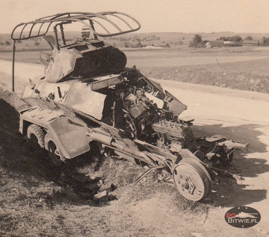 [PSW][#350]{009}{a} s.Pz.Sp.Wg (FU) Sd.Kfz.232 (6 Rad), Aufkl.Abt.(mot.).X, WH-207087, 'Ludendorf', droga Jędrzejów-Motkowice, brak przodu.jpg