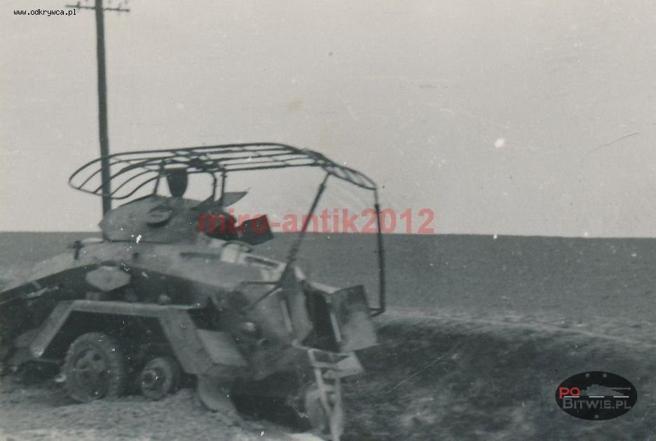 [PSW][#350]{018}{a} s.Pz.Sp.Wg (FU) Sd.Kfz.232 (6 Rad), Aufkl.Abt.(mot.).X, WH-207087, 'Ludendorf', droga Jędrzejów-Motkowice, brak przodu.jpg