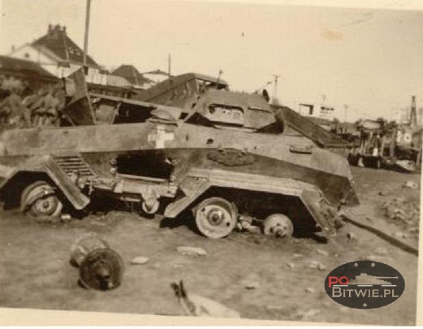 [PSW][#349]{001}{a} s.Pz.Sp.Wg Sd.Kfz.231 (6 Rad).jpg