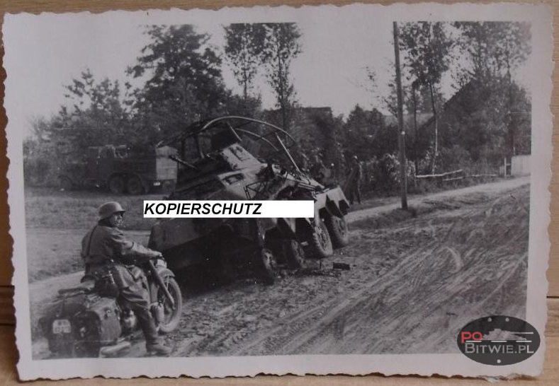 [PSW][#590]{012}{a} s.Pz.Sp.Wg (FU) Sd.Kfz.232 (8 Rad), SS Panzerspähzug LAH, SS-1090, 'Faust', Piaski k.Bolesławca.jpg