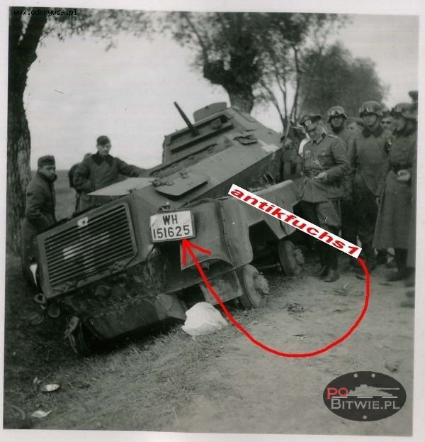 [PSW][#520]{203}{a} s.Pz.Sp.Wg Sd.Kfz.231 (8 Rad), Aufkl.Abt.(mot.).20, WH-151625, droga Zambrów - Czyżew, w rowie, bez kół z prawej.jpg