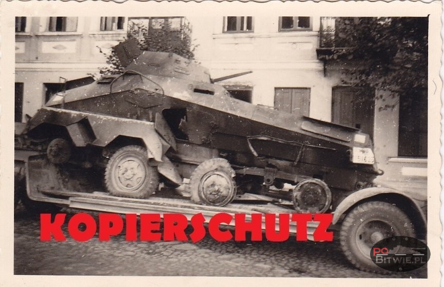 [PSW][#520]{302}{a} s.Pz.Sp.Wg Sd.Kfz.231 (8 Rad), Aufkl.Abt.(mot.).20, WH-151625, droga Zambrów - Czyżew, na zestawie.jpg