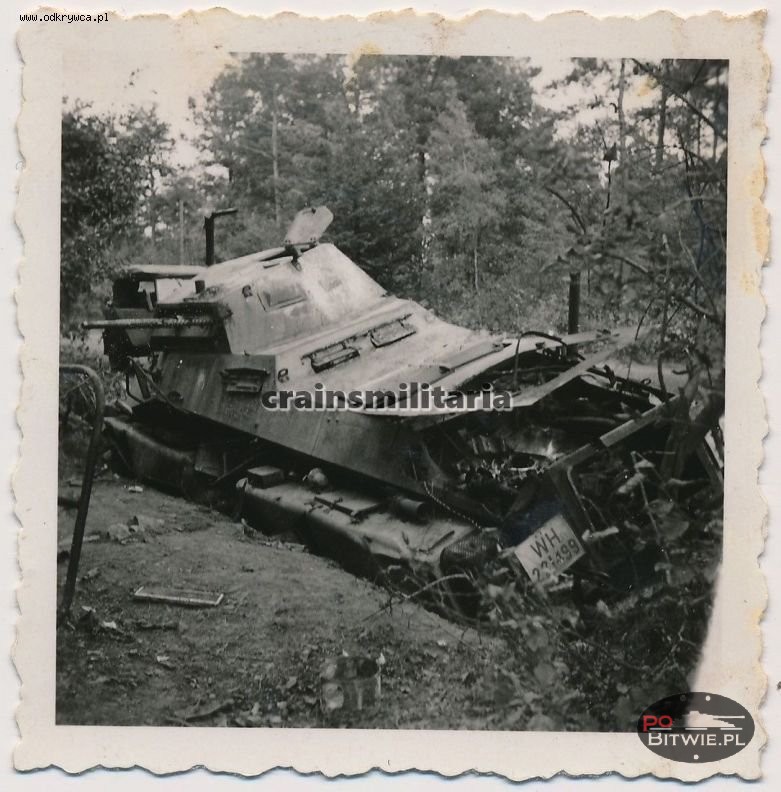 [PSW][#585]{105}{a} s.Pz.Sp.Wg (FU) Sd.Kfz.232 (8 Rad), Aufkl.Abt.(mot.).13, WH-221499, Oszczepalin Pierwszy (k.Kocka) (Hptm.Lunke, Ltn.Scheiber), w rowie.jpg