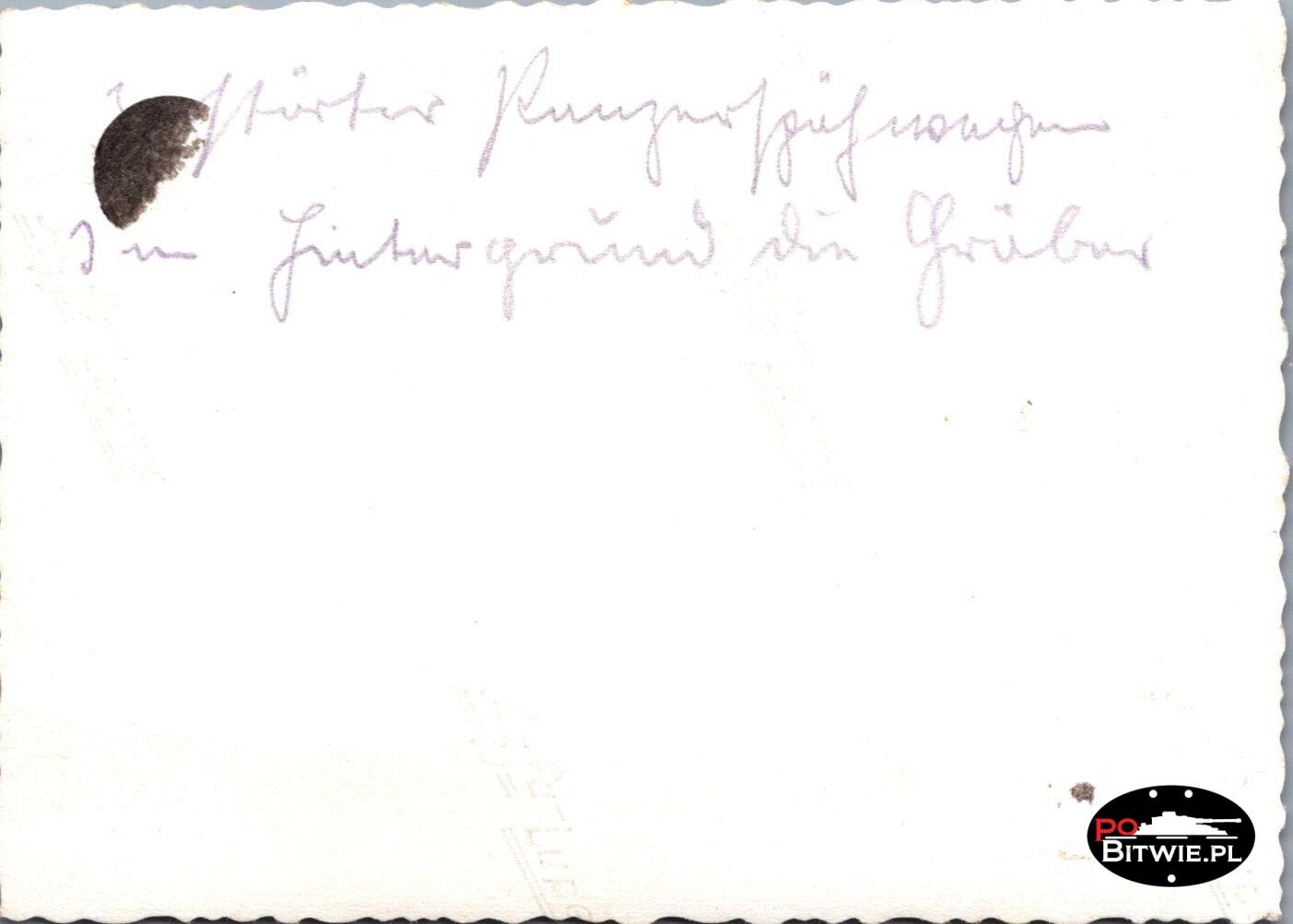 [Z.Art.Rgt.(mot.).29.001] Foto, Art. Regt. 29, Spähpanzer und Stukatrichter, Modlin Polen a rw.jpg