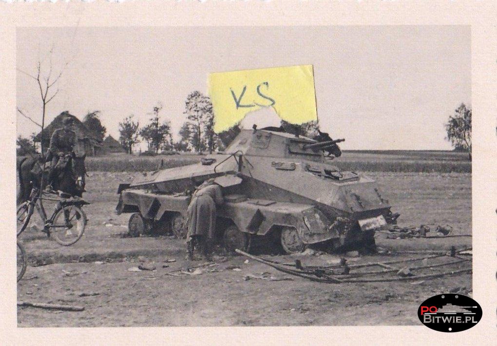 [Z.Inf.Rgt.19.001]  Polen Infr-Rgt-19 Polnischer Panzer ausgelöscht zerstört !!!.jpg