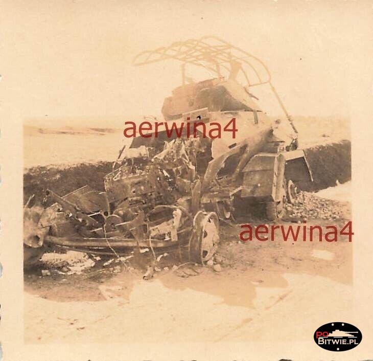 [Z.Pz.Abw.Abt.14.002] Deutscher Panzerwagen Sd. Kfz. 263 bei Tschenstochau Polen.jpg