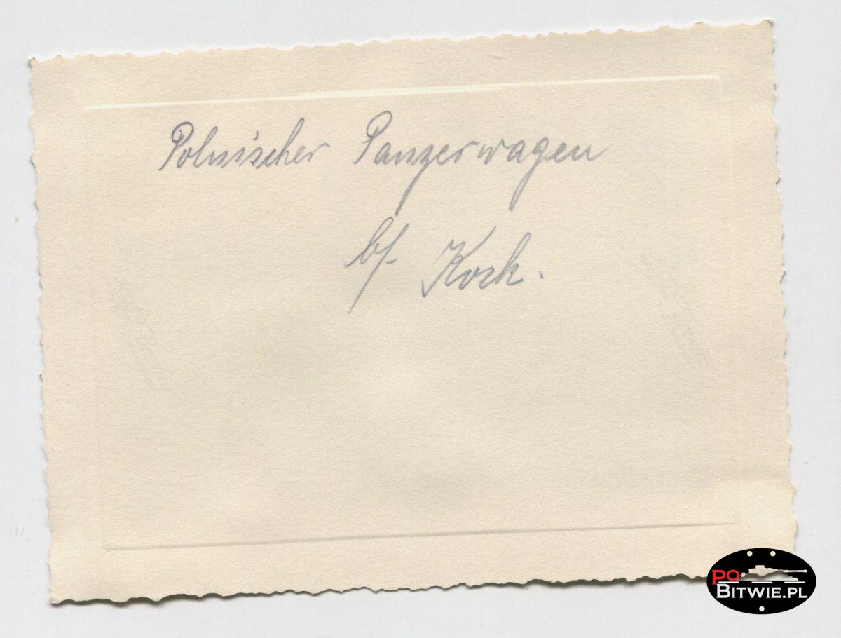 [PSW][#190]{010}{a} le.Pz.Sp.Wg (2 cm) Sd.Kfz.222, Aufkl.Abt.(mot.).X, WH-xxxxx, okolice Radomia przy drewnianej barierce, później Fabryka Broni w Radomiu rw.jpg